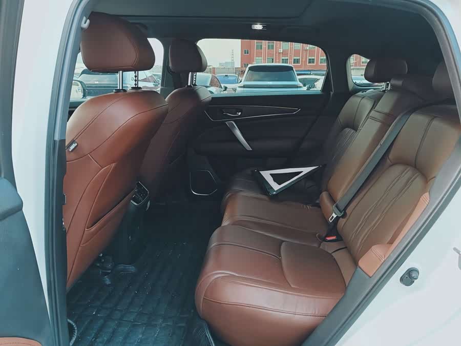 Honda UR-V 2022 car image #12