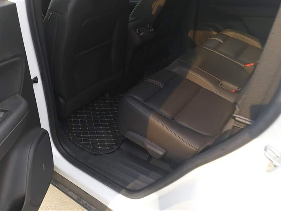 Chevrolet Blazer 2023 car image #12