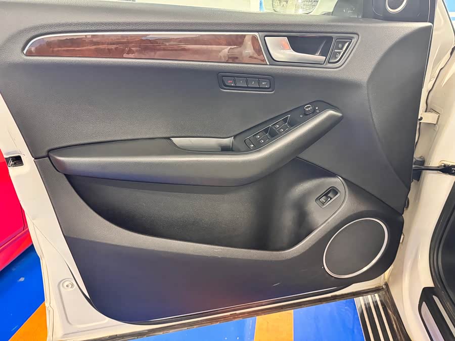 Audi Q5 (Imported) 2010 imagem de carro #12