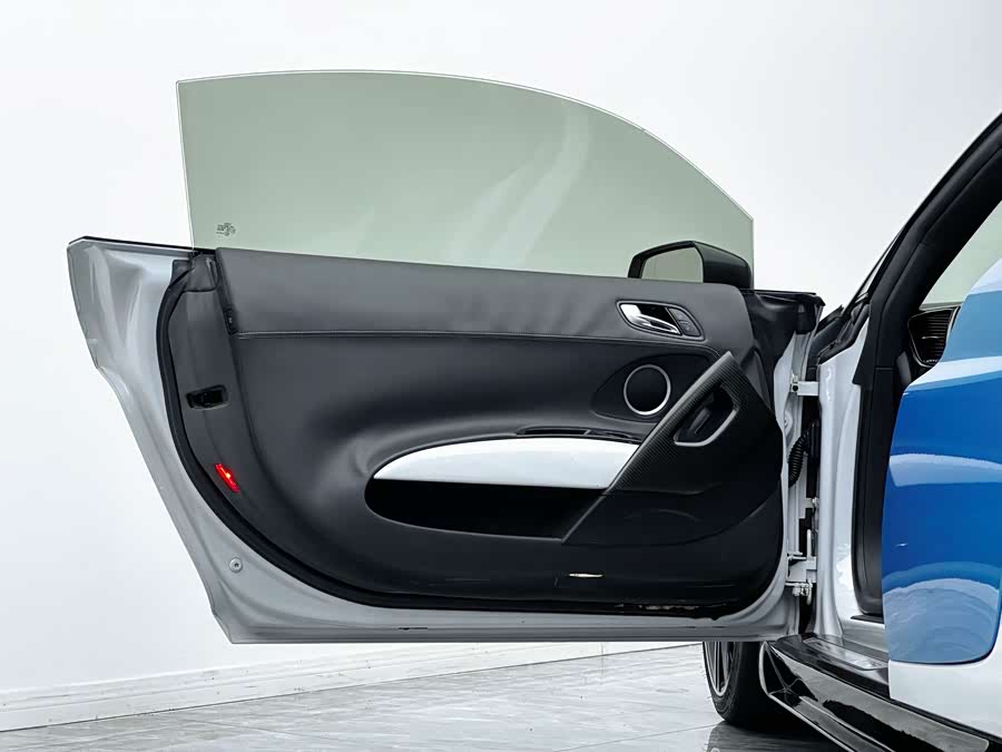 Audi R8 2013 #12 Audi R8 2013 car image #12