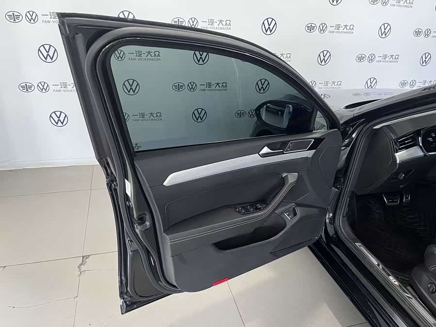 Volkswagen Magotan GTE 2023 car image #12