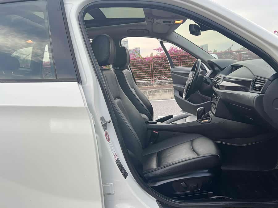 BMW X1 (Imported) 2011 imagen de coche #12