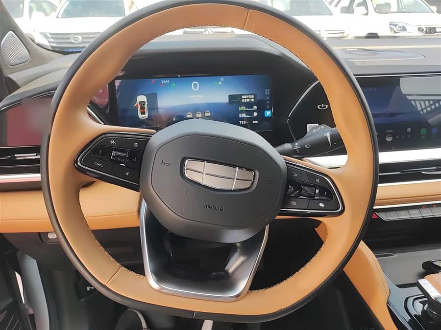 GEELY Monjaro EREV 2023 #12 GEELY Monjaro EREV 2023 car image #12