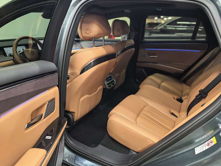 BYD HanL 2025 car image #12