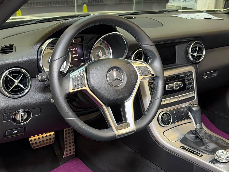 Mercedes-Benz SLK Class 2014 car image #12