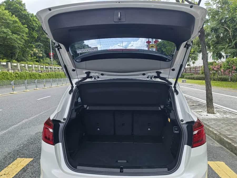 BMW 2 Series Tourer (Imported) 2015 #12 BMW 2 Series Tourer (Imported) 2015 car image #12