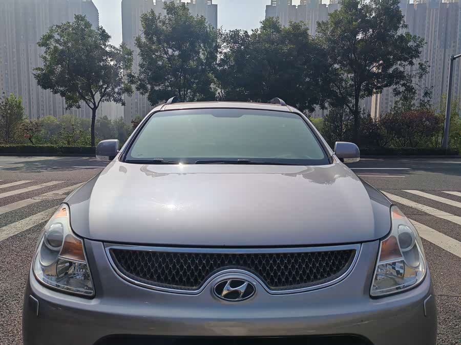 Hyundai Veracruz 2010 صورة سيارة #12