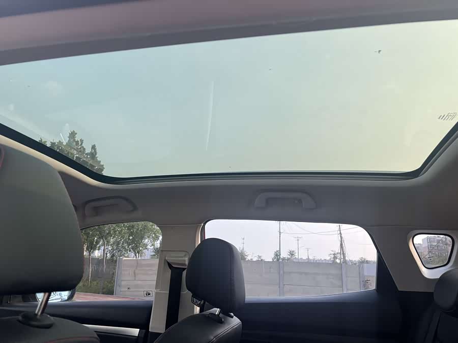 Haval H2s 2017 car image #12