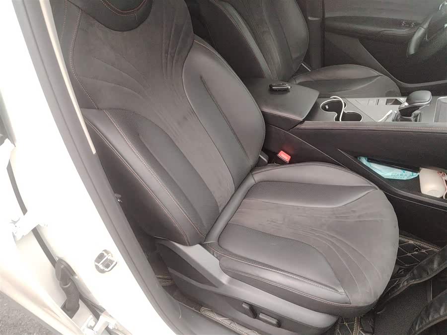 Roewe D5X DMH 2024 imagem de carro #12