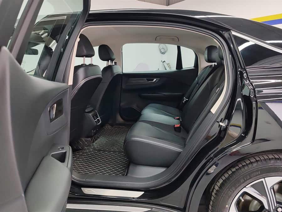 HongQi E-QM5 2024 immagine di auto #12