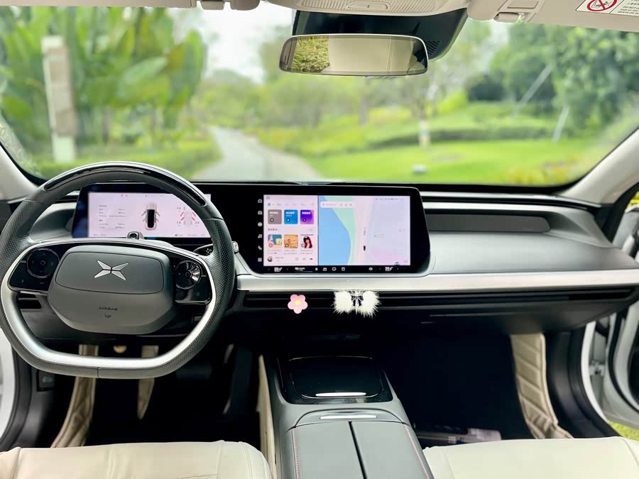 小鹏 小鹏P7 2022 汽车图片 #12