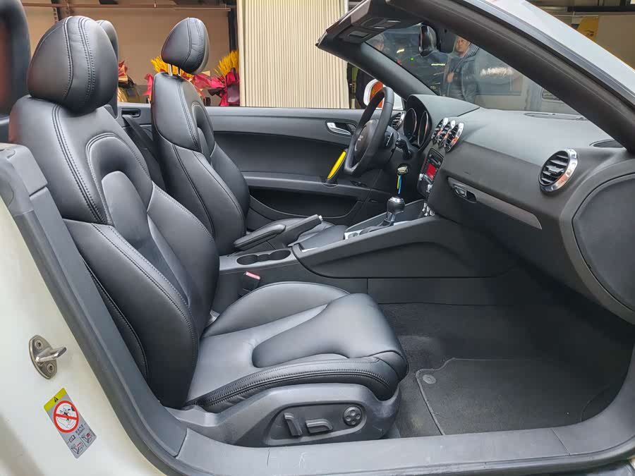 Audi TT 2009 #12 Audi TT 2009 car image #12