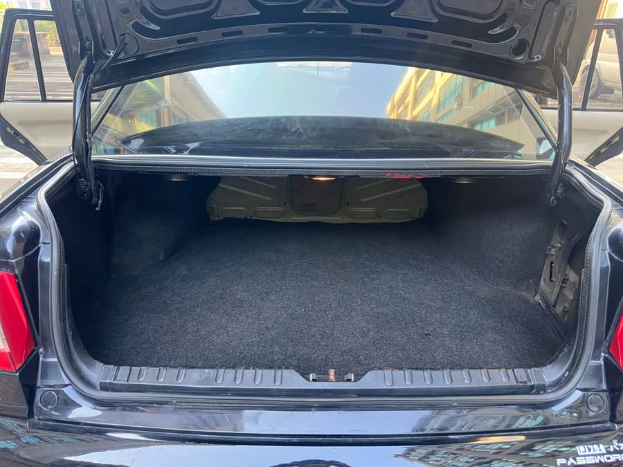 Volkswagen Santana Vista 2013 #12 Volkswagen Santana Vista 2013 car image #12