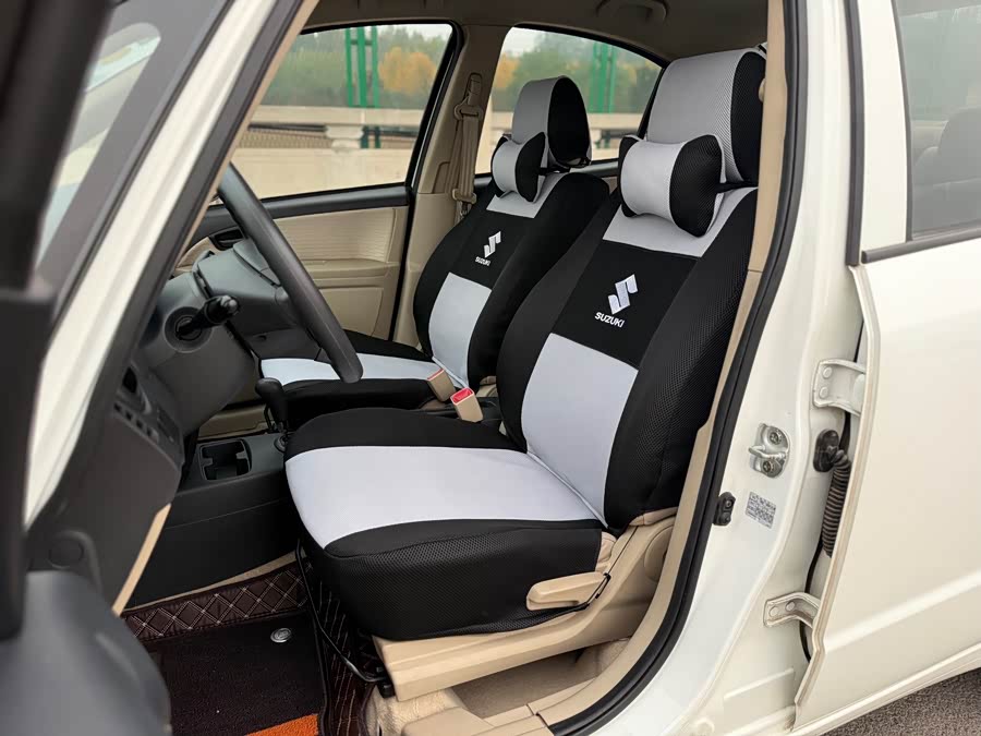 Suzuki SX4 Sedan 2014 imagem de carro #12