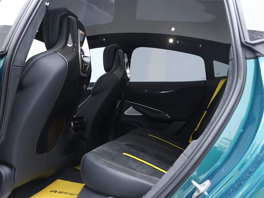 小米汽车 小米SU7 Ultra 2025 汽车图片 #12