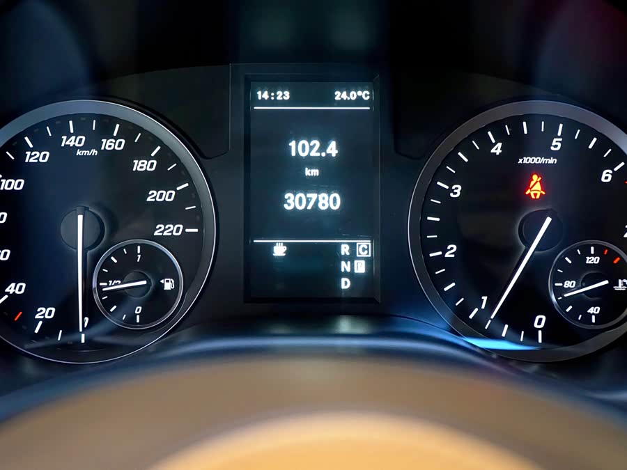 Mercedes-Benz Vito 2023 car image #12