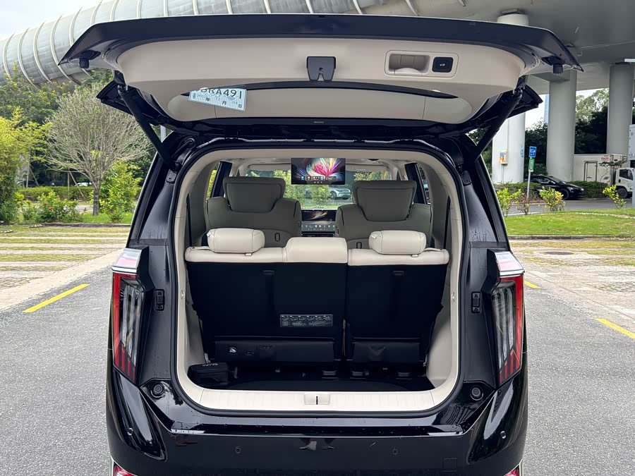 GAC Trumpchi Xiangwang M8 car image #12