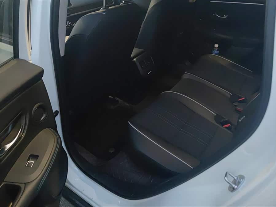 Honda HR-V 2024 #12 Honda HR-V 2024 car image #12