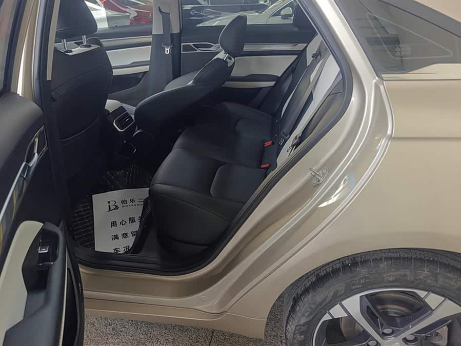 GEELY Emgrand L 2021 car image #12