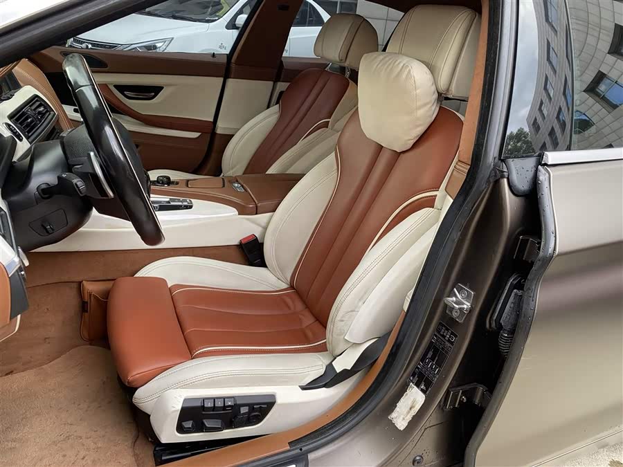 BMW 6 Series 2012 car image #12