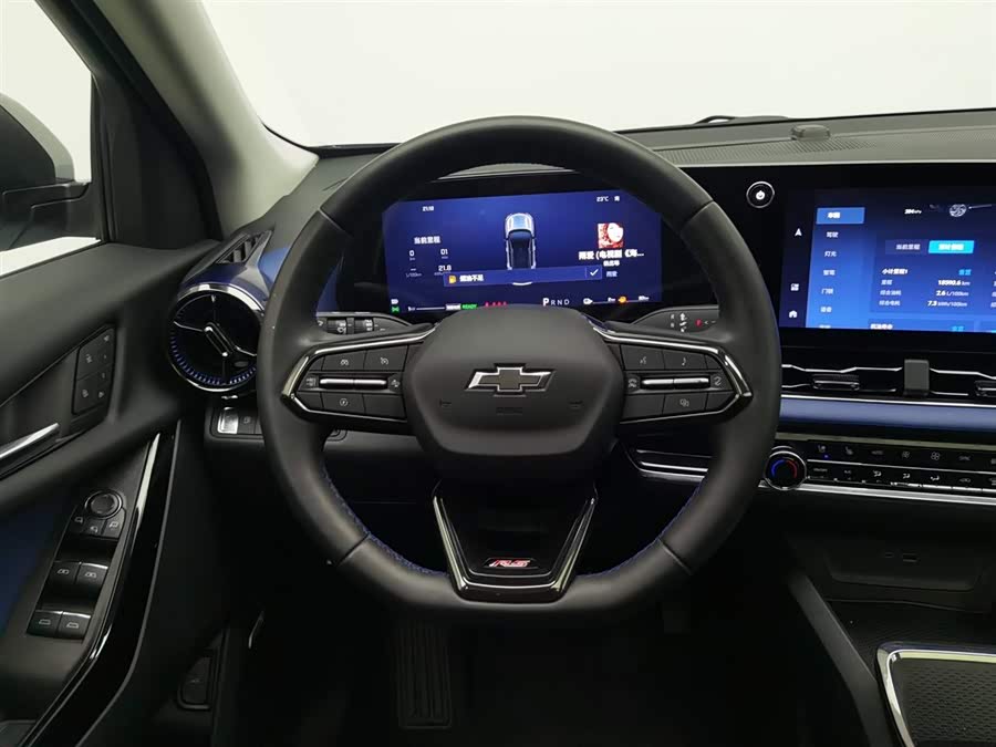 Chevrolet Equinox Plus 2024 car image #12