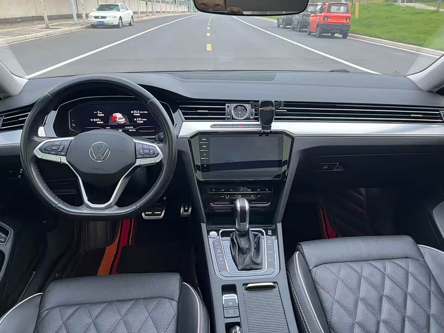 Volkswagen Magotan GTE 2022 car image #12