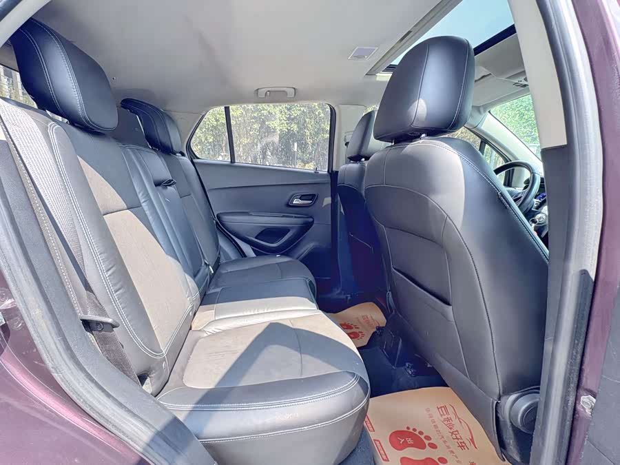 Chevrolet Tracker 2015 #12 Chevrolet Tracker 2015 immagine di auto #12