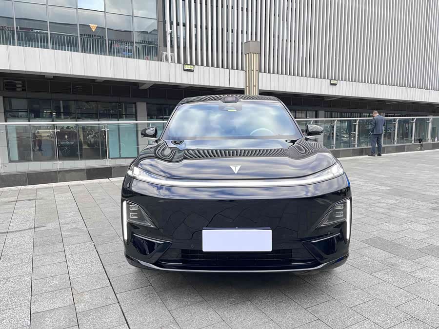 Deepal S09 2025 car image #12