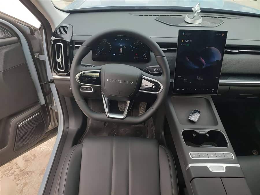 Chery Exploration 06 C-DM 2025 car image #12