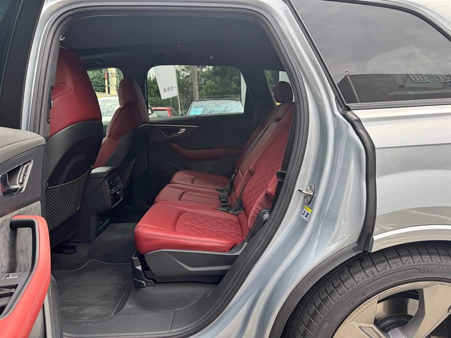 Audi SQ7 2024 image de voiture #12