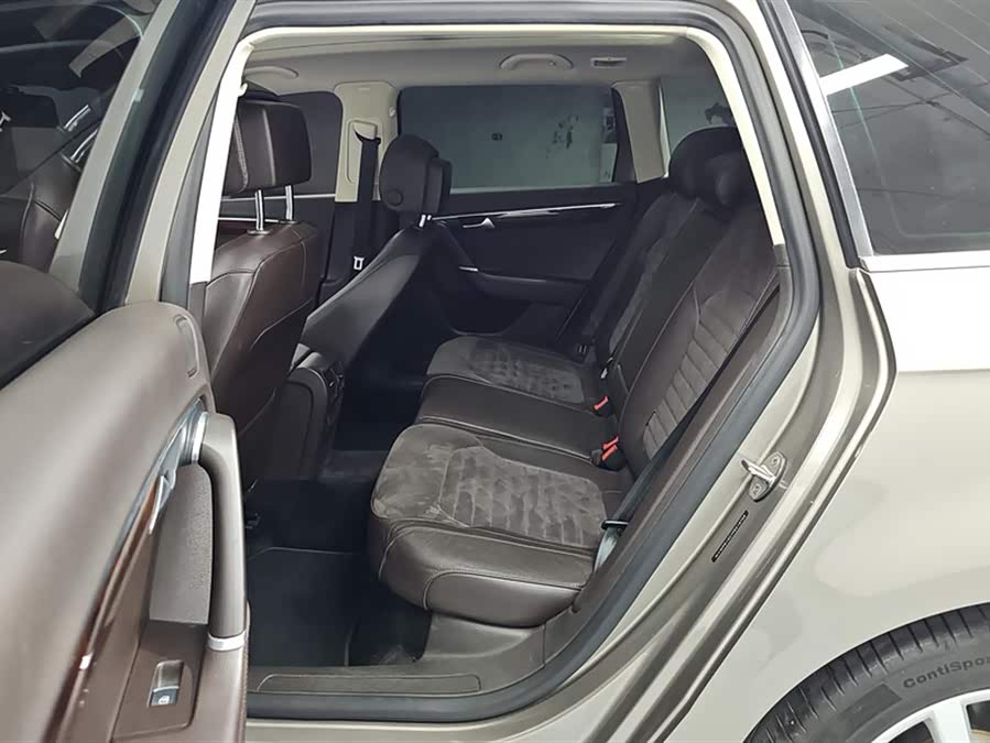 Volkswagen Magotan (Imported) 2015 car image #12