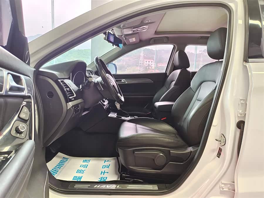 Haval H6 Coupe 2017 car image #12