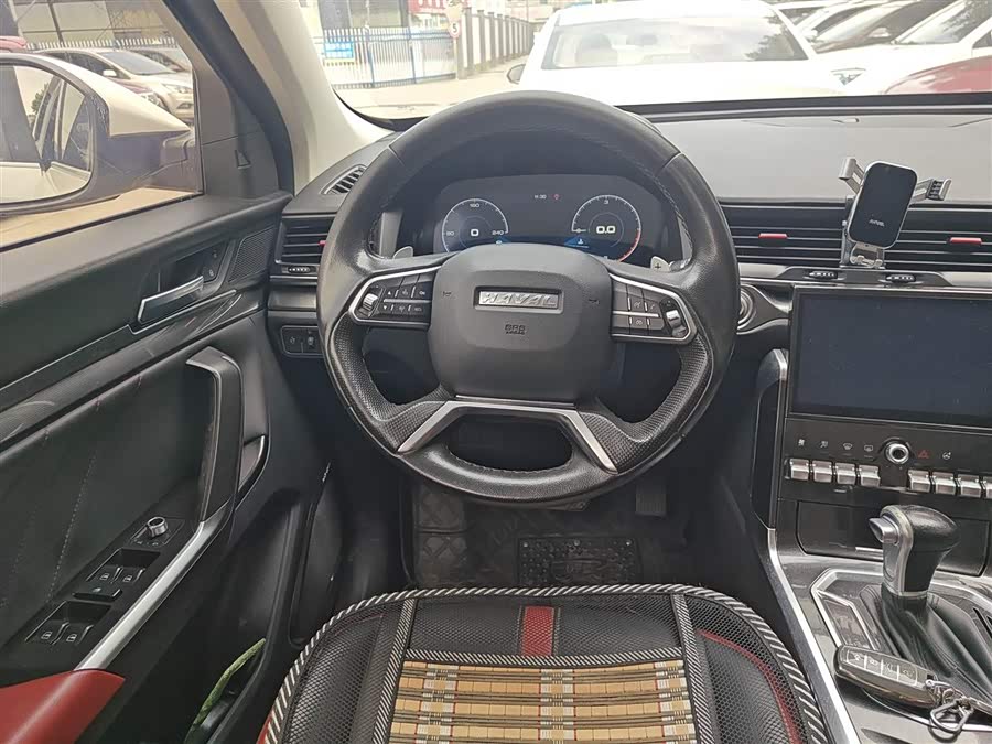 Haval H4 2018 car image #12