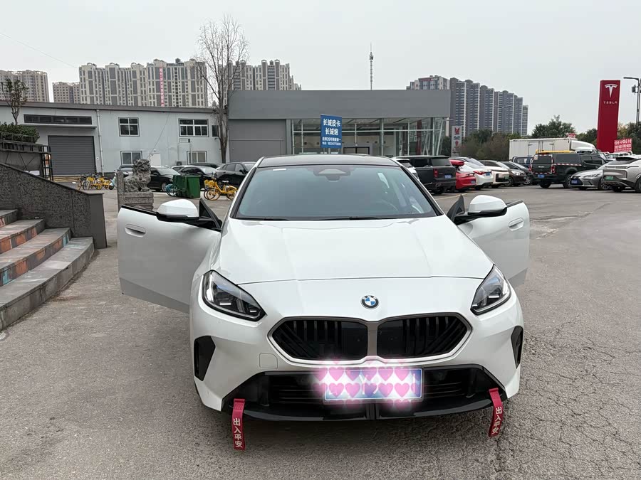 BMW 2 Series 2025 #12 BMW 2 Series 2025 immagine di auto #12