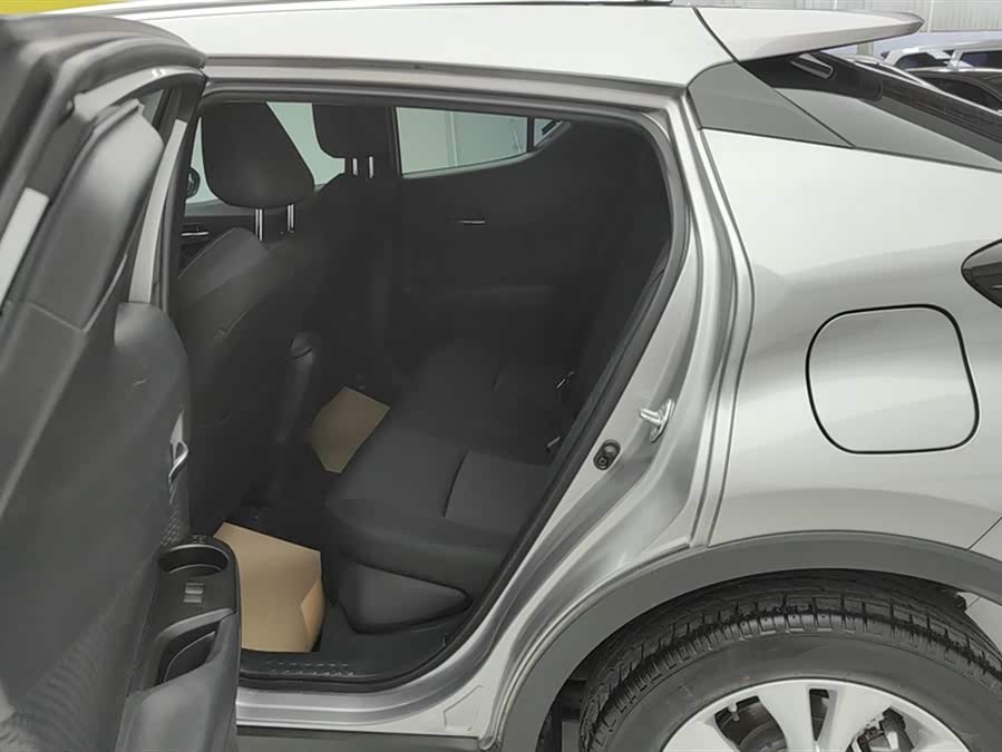 Toyota Izoa 2022 صورة سيارة #12