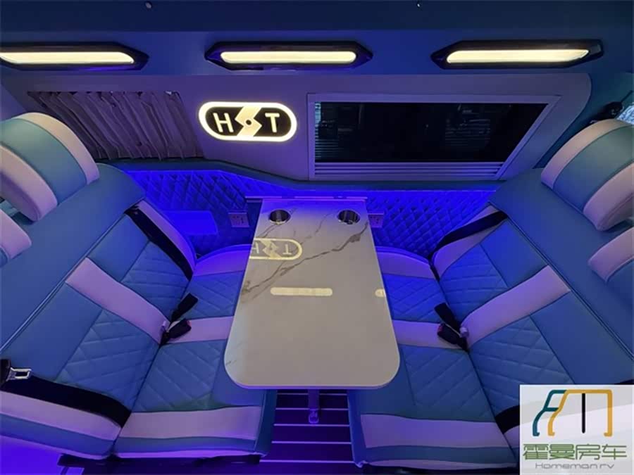 Ford Transit 2023 car image #12