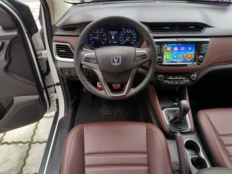 Changan Linmax 2017 car image #12