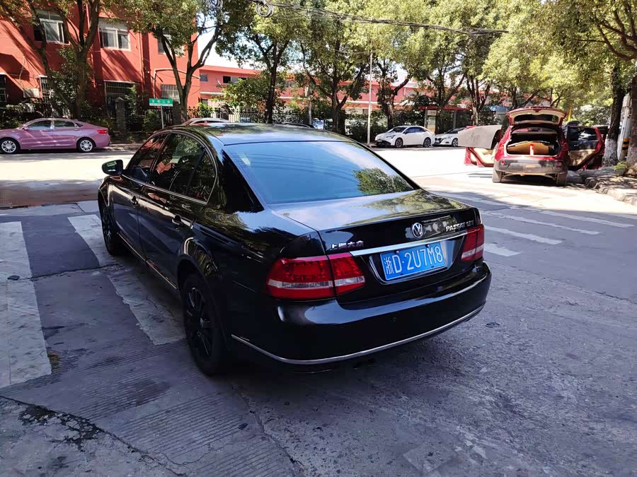 Volkswagen Passat Lingyu 2010 car image #12