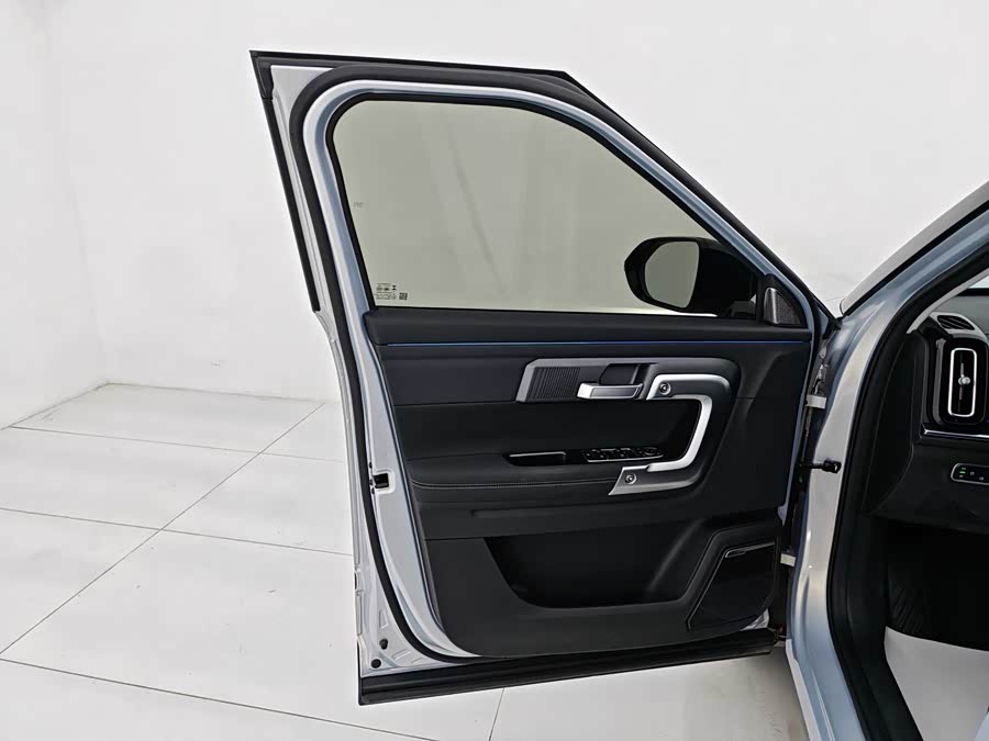 Chery Exploration 06 C-DM 2024 #12 Chery Exploration 06 C-DM 2024 car image #12