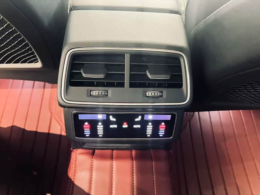 Audi A6L New Energy 2021 #12 Audi A6L New Energy 2021 car image #12