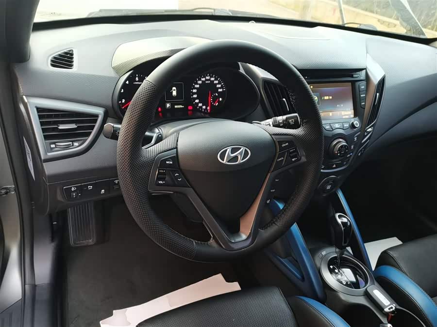 Hyundai Veloster 2015 #12 Hyundai Veloster 2015 car image #12