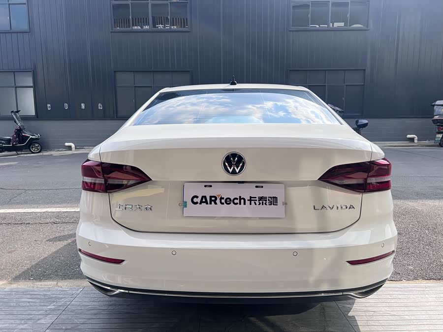 Volkswagen Lavida 2021 car image #12