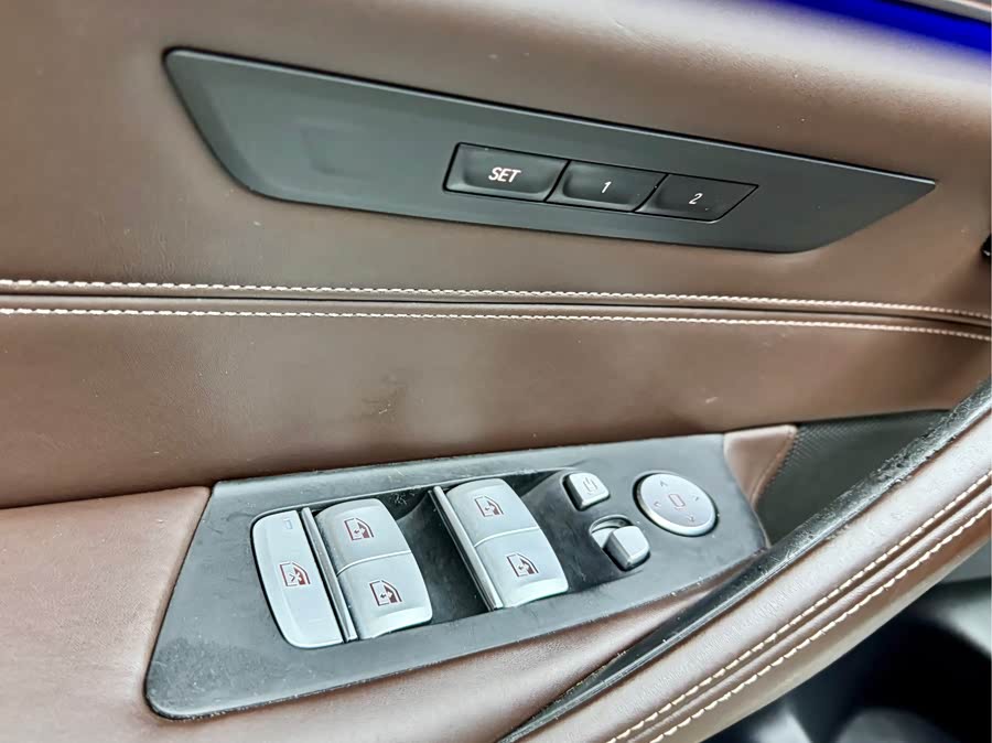 BMW 5 Series New Energy 2019 #12 BMW 5 Series New Energy 2019 car image #12