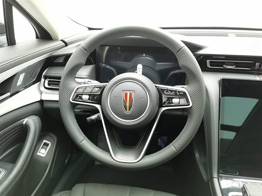 HongQi H5 PHEV 2025 car image #12