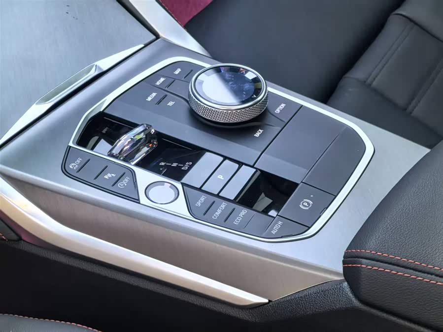 BMW M240i 2025 immagine di auto #12