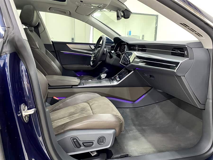 Audi A7L 2023 immagine di auto #12