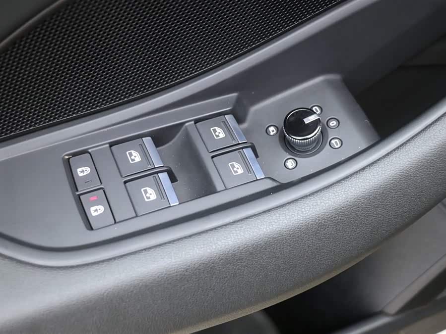 Audi Q6 2023 imagem de carro #12