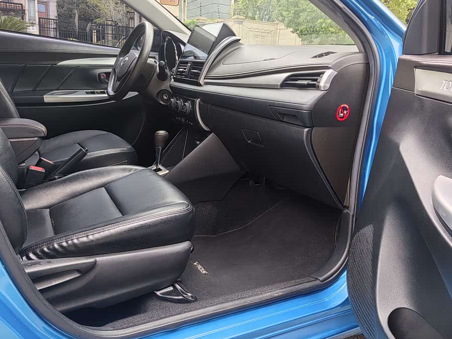 Toyota Vios 2015 изображение автомобиля #12