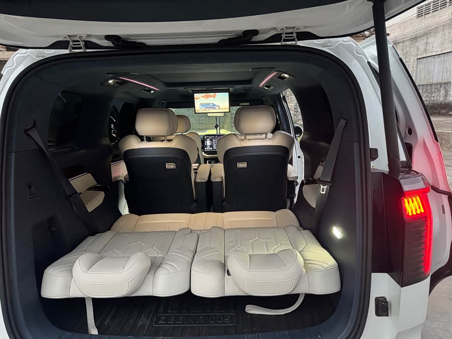 Volkswagen Phideon 2024 immagine di auto #12