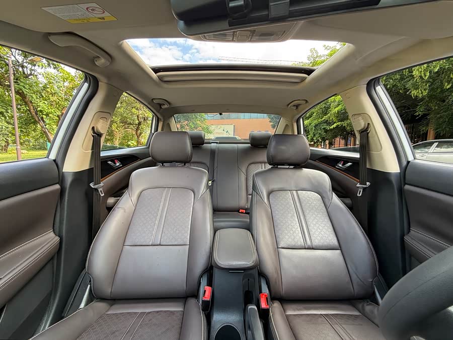 Changan Eado DT 2018 car image #12